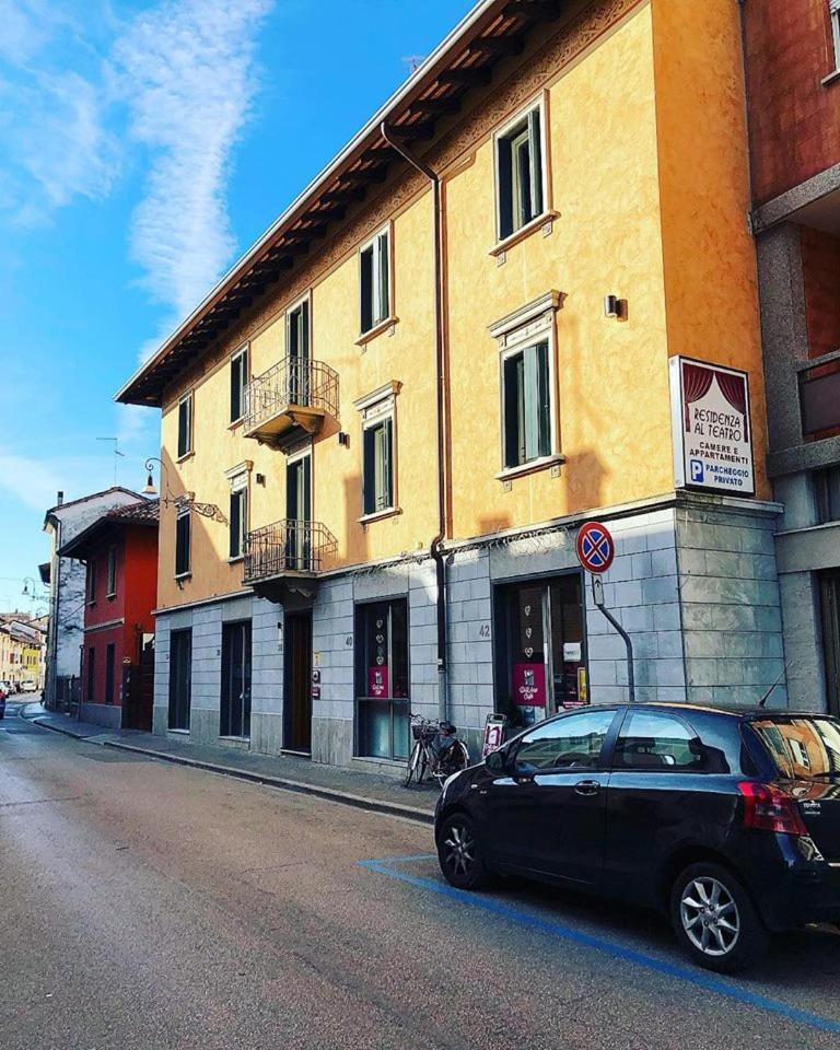 Albergo Residenza Al Teatro Udine Exterior photo